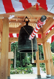永平寺道元禅師生誕800年の鐘